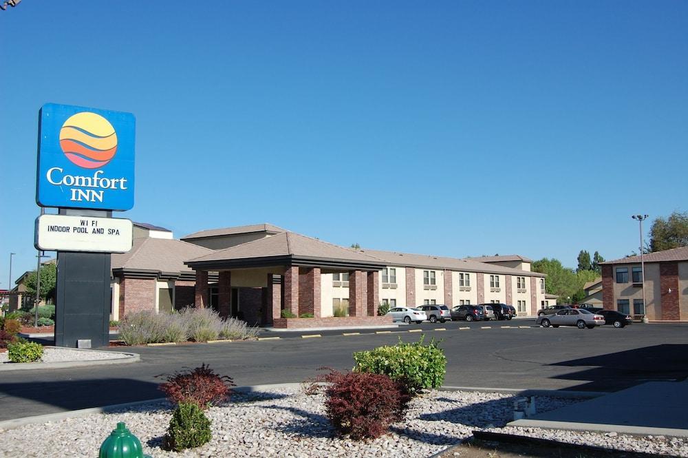 Comfort Inn&Suites Near Fallon Naval Air Station Extérieur photo
