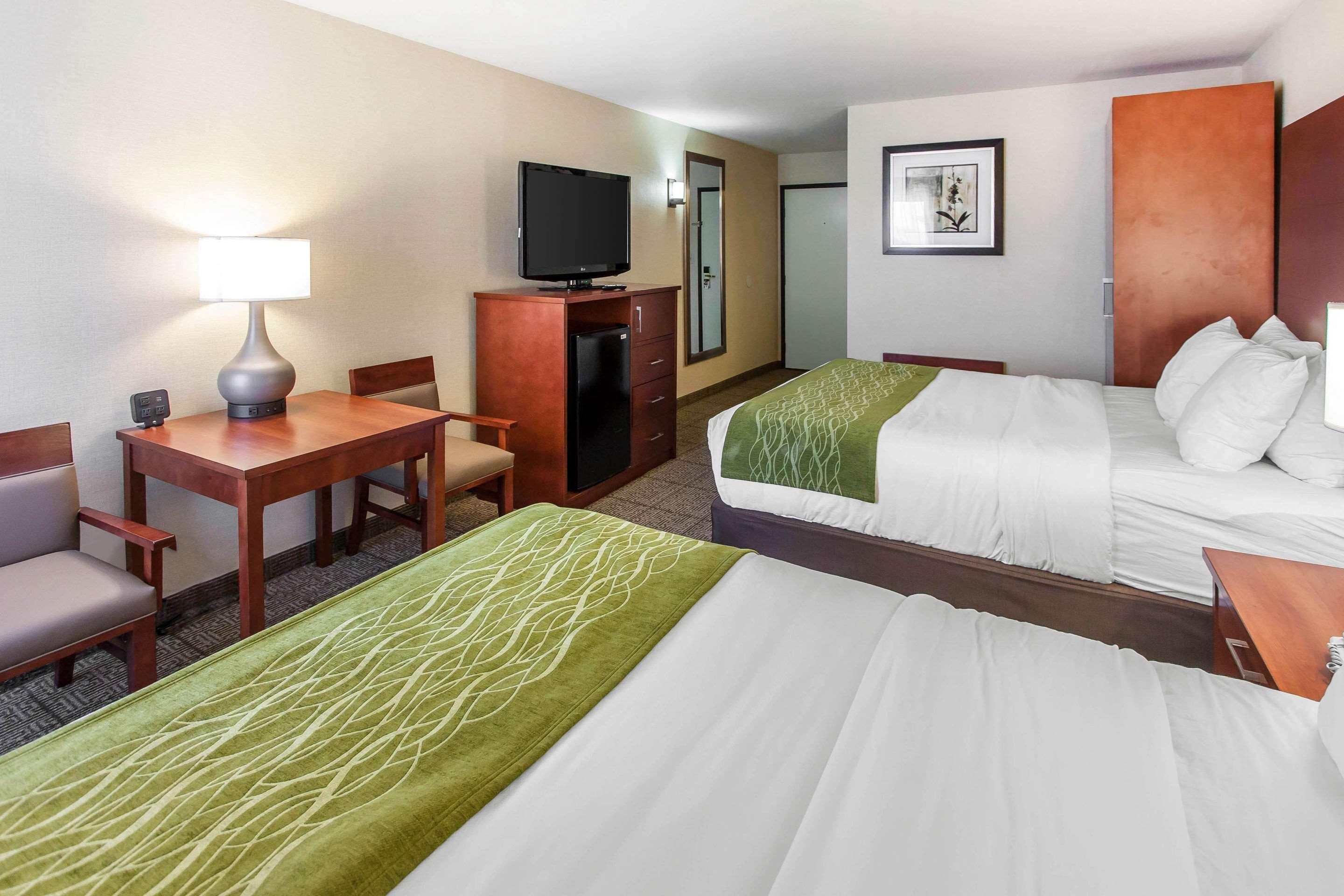 Comfort Inn&Suites Near Fallon Naval Air Station Extérieur photo