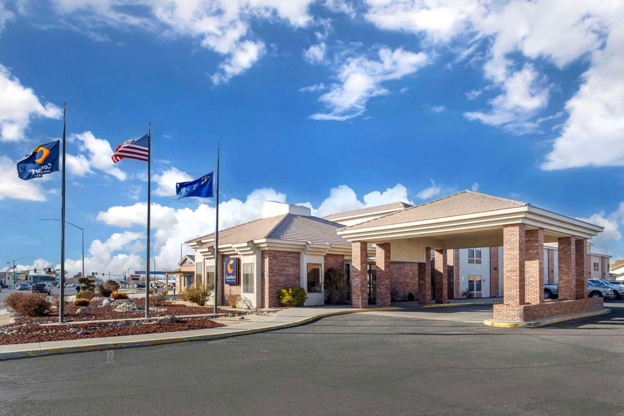 Comfort Inn&Suites Near Fallon Naval Air Station Extérieur photo