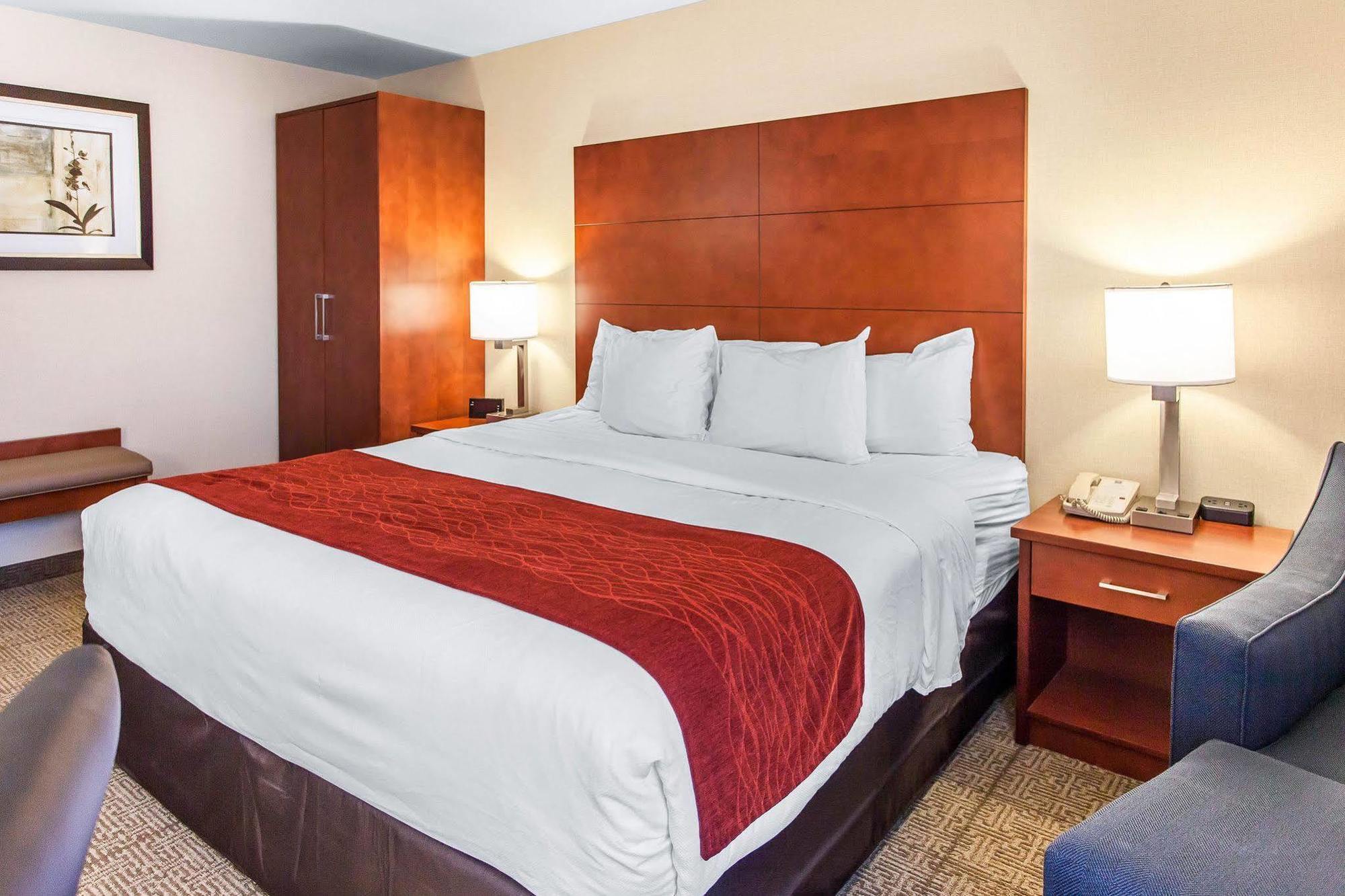 Comfort Inn&Suites Near Fallon Naval Air Station Extérieur photo